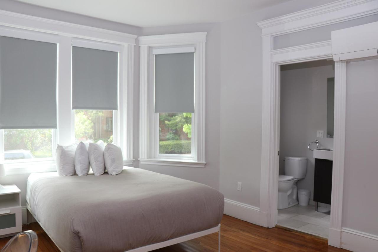 A Stylish Stay W/ A Queen Bed, Heated Floors.. #18 Brookline Exterior foto